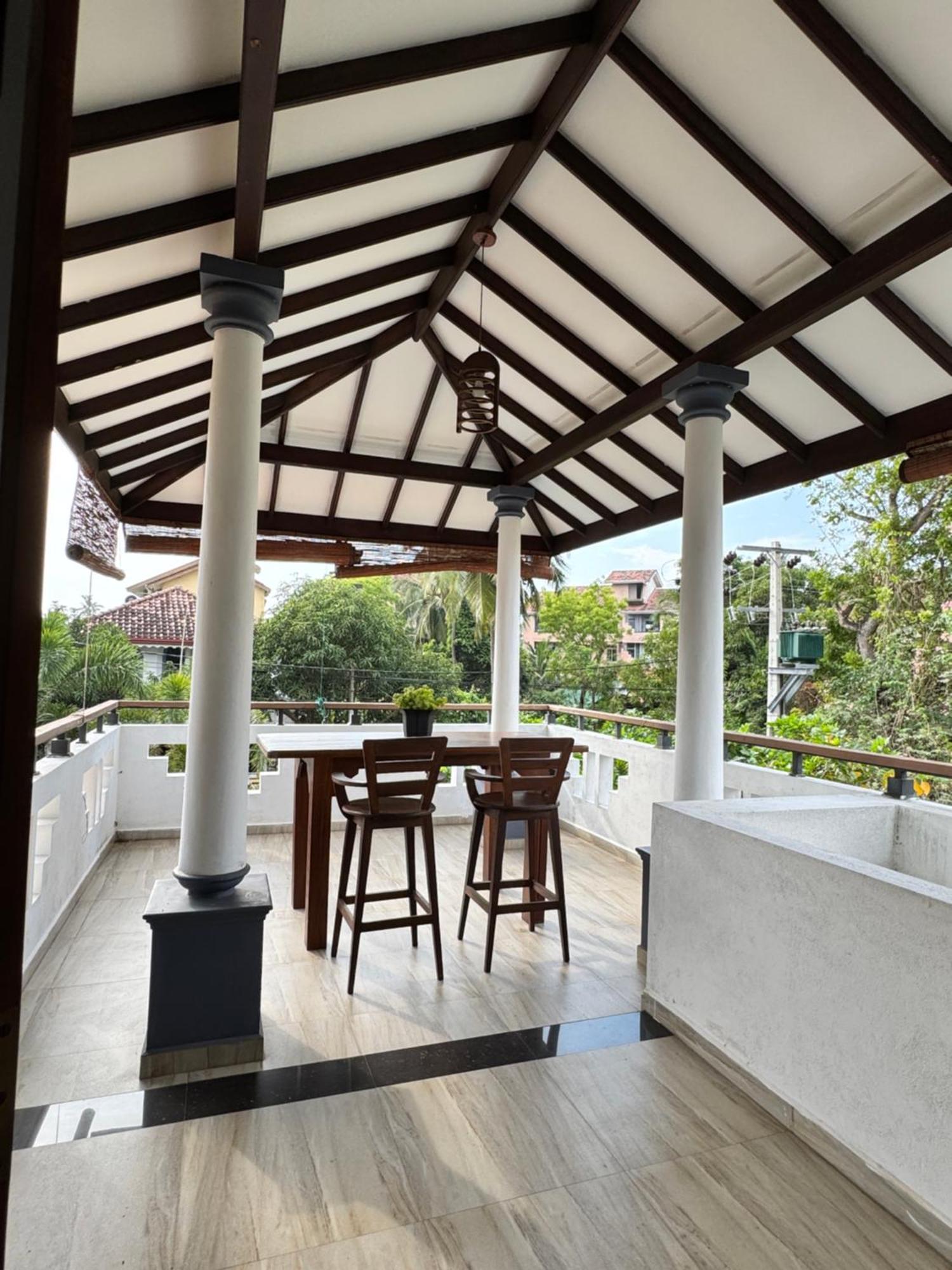 Grand Royal Villa Negombo Exterior photo